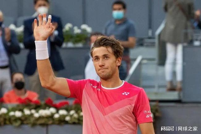 而国青队则 而国青队则